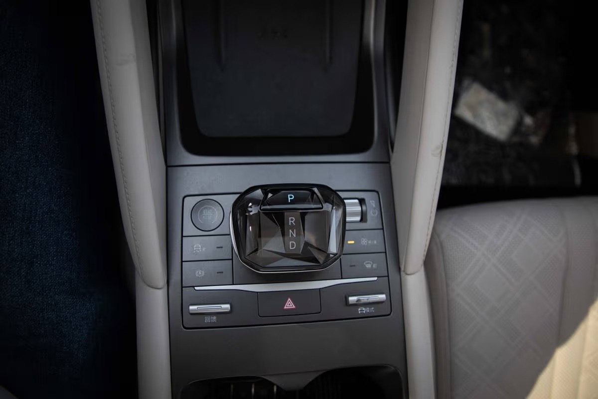 2025-BYD-YuanUp-Transcend-1-13-761785-compressed