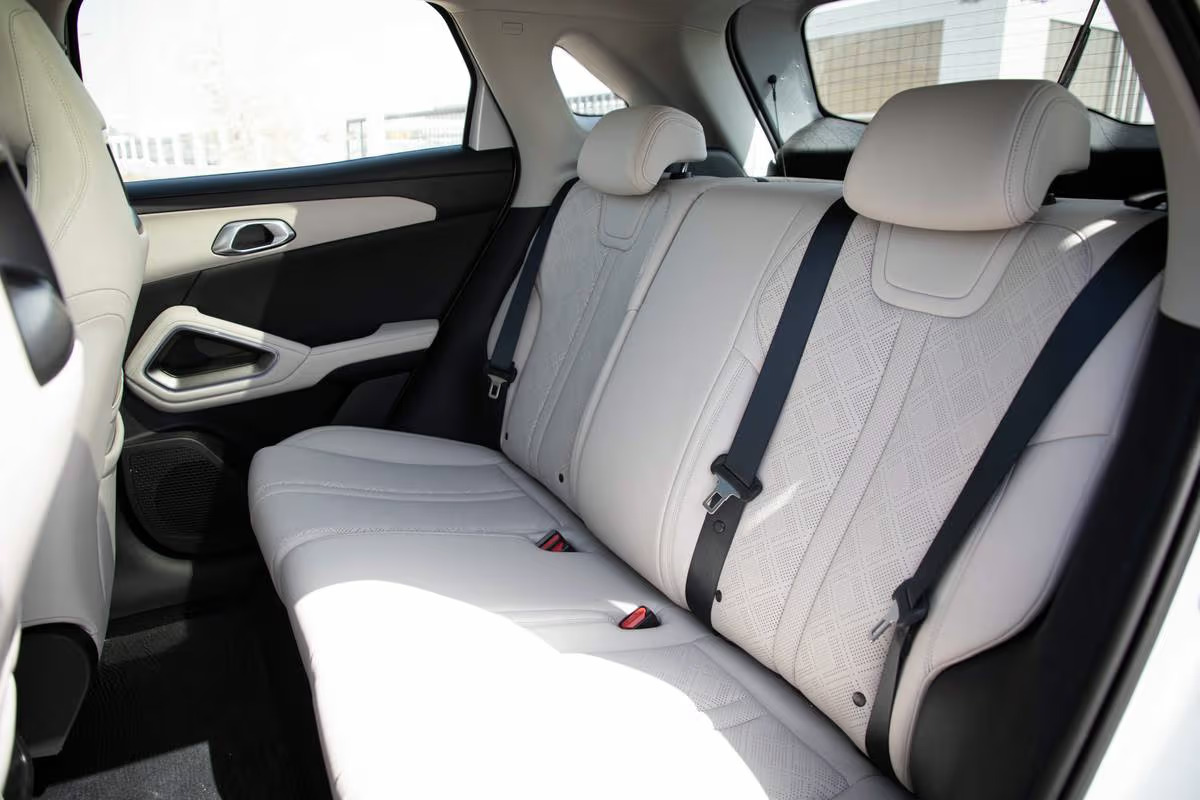 2025-BYD-YuanUp-Transcend-1-20-613752-compressed