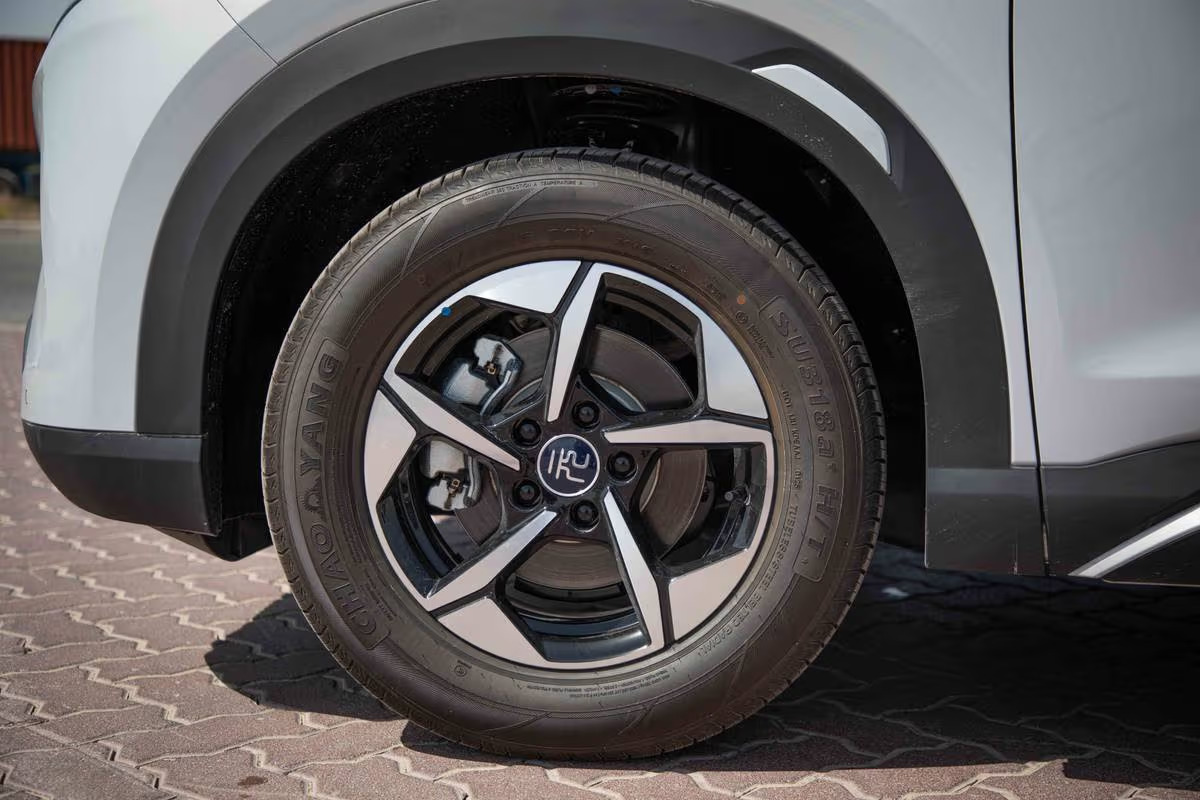 2025-BYD-YuanUp-Transcend-1-6-617467-compressed