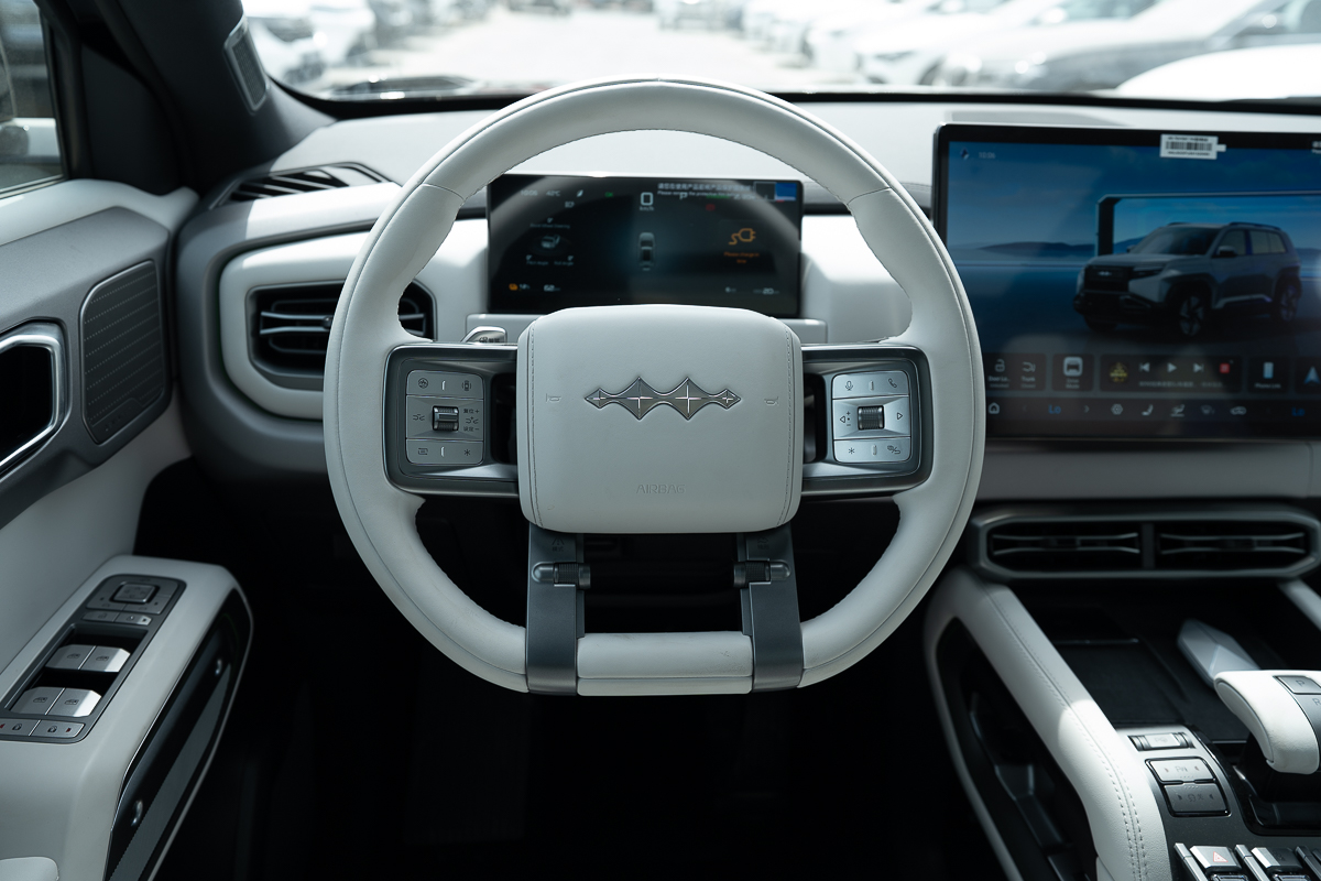 BYD-Leopard-3-501KM-4WD-Smart-Drive-Ultra-2025-Black-20